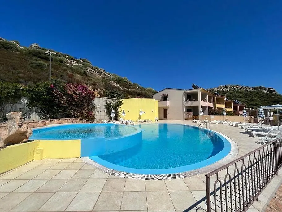 Casa Smeralda - Piscina E Vista Sul Mare! Trinità dʼAgultu